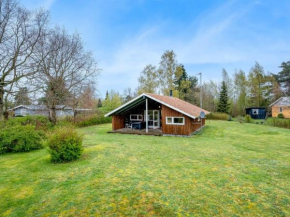 Holiday Home Eeva - 500m from the sea by Interhome Bogø By